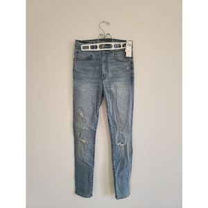 NEW Abercrombie Woman's Ultra High Rise Ripped Skinny Jeans (26/2 short)